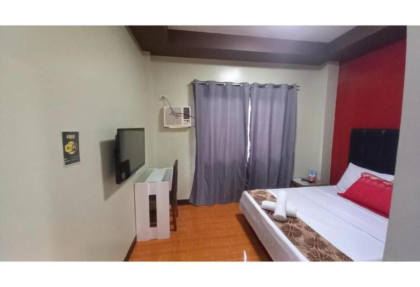 هتل Oyo 1037 Lendes Tourist Inn Main