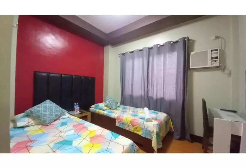 Hotelli Oyo 1037 Lendes Tourist Inn Main