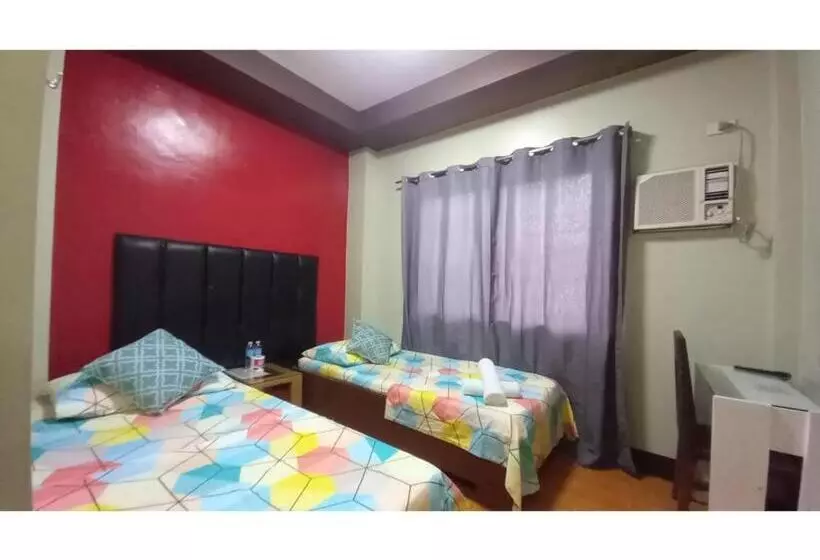 Hotelli Oyo 1037 Lendes Tourist Inn Main