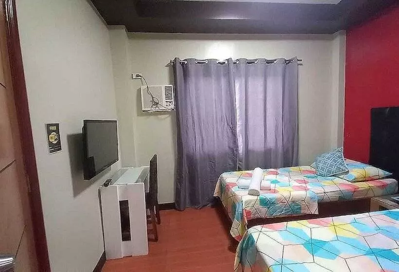 Hotelli Oyo 1037 Lendes Tourist Inn Main