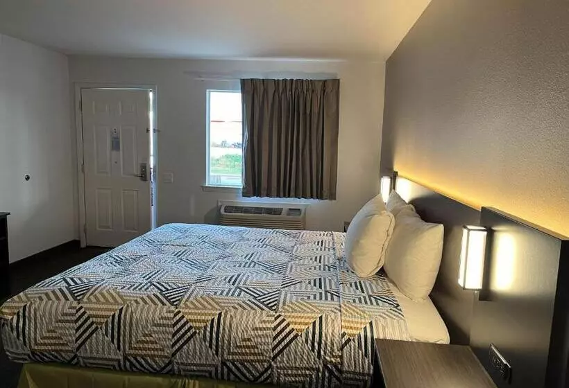 Motel 6 Junction, Tx Llano River