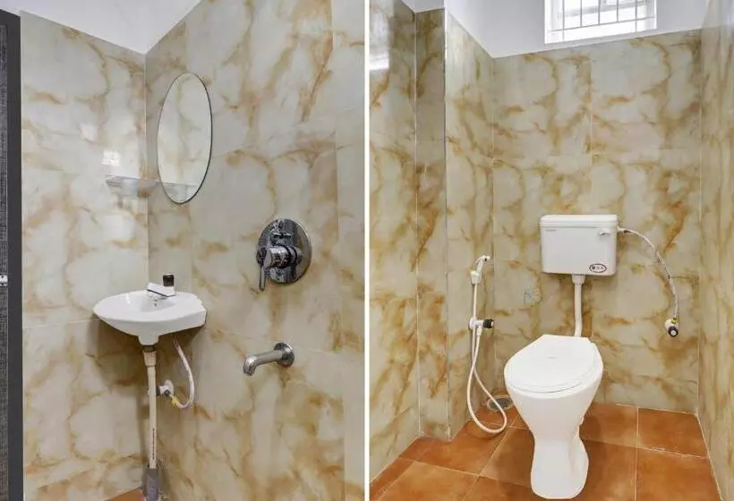 Oyo Hotel Aishwarya Comforts