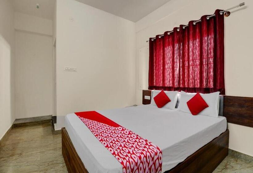 Oyo Hotel Aishwarya Comforts