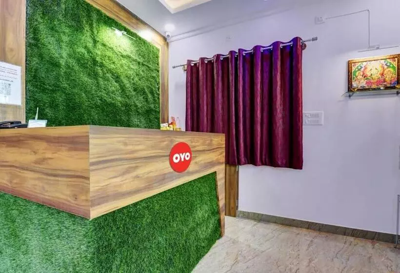 Oyo Hotel Aishwarya Comforts