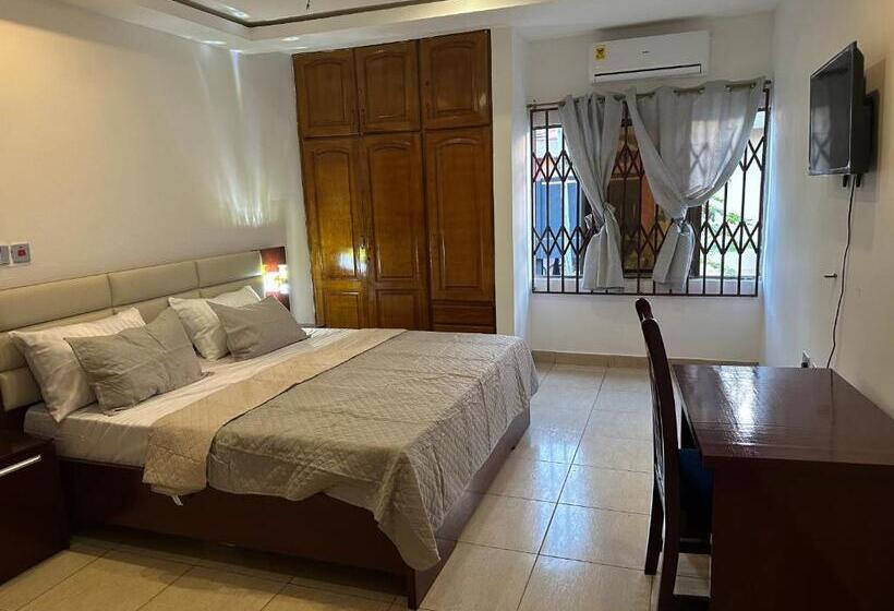 Pension D Barfi Guesthouse, Excellent Location