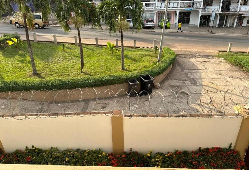 Pension D Barfi Guesthouse, Excellent Location