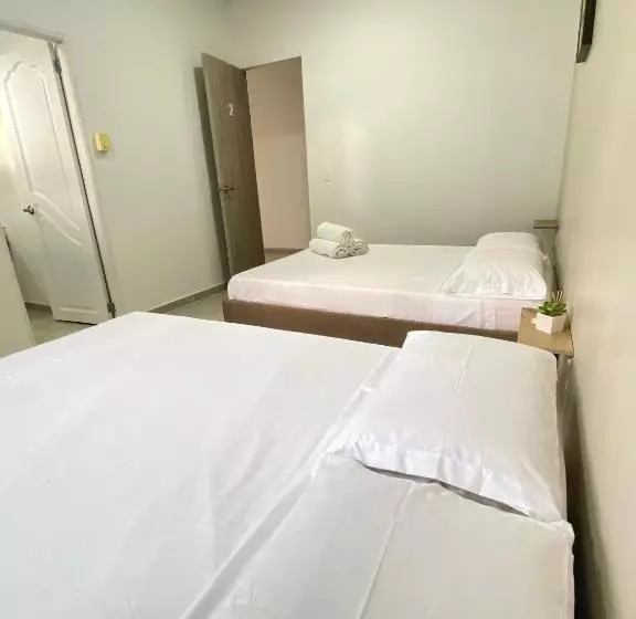 ペンション Guakmaya Hostel