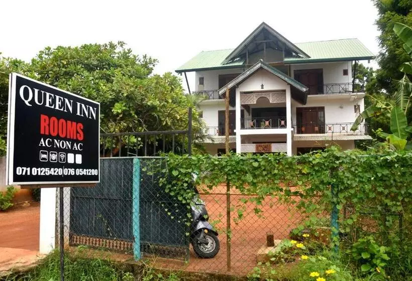 ペンション Queen Inn Anuradhapura