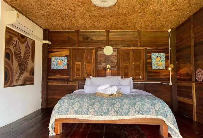 Lomakeskus บ้านเล็กในป่าใหญ่ At น่าน Little House In The Forest At Nan