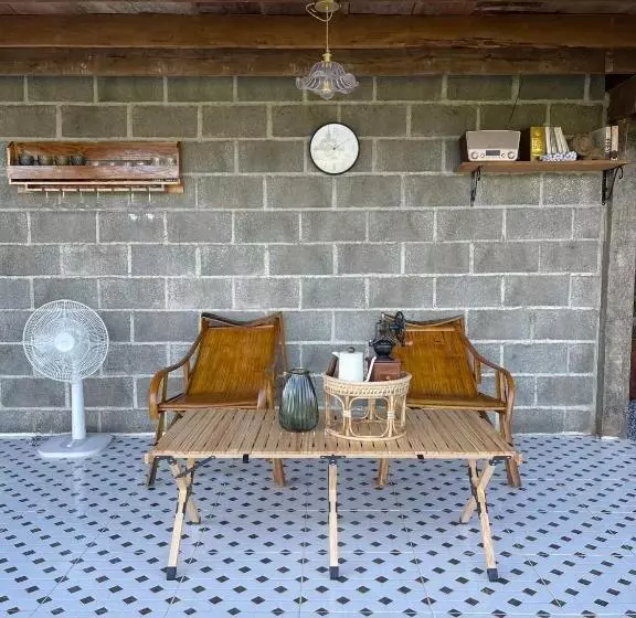 Lomakeskus บ้านเล็กในป่าใหญ่ At น่าน Little House In The Forest At Nan