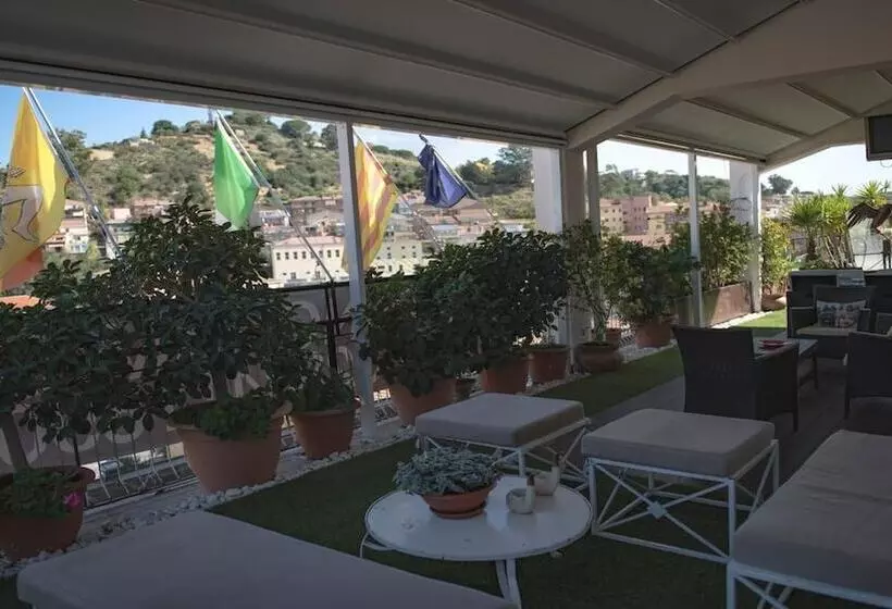 B&b Panoramic