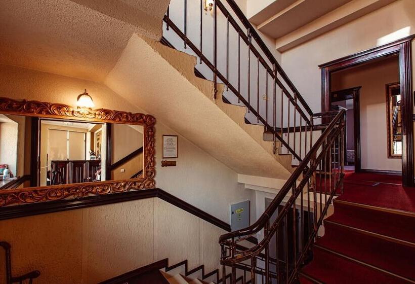 4cardinal S Hotel Boutique