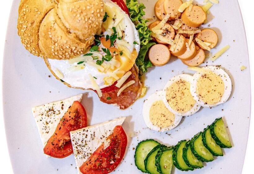 4cardinal S Hotel Boutique