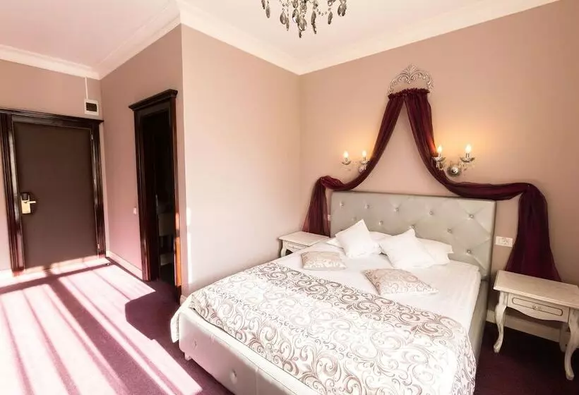 4cardinal S Hotel Boutique