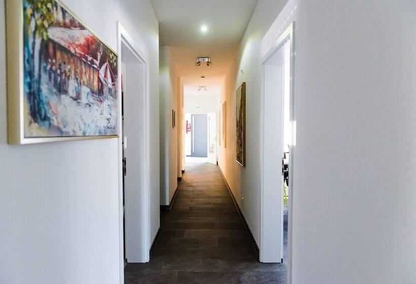 בית מלון כפרי 37