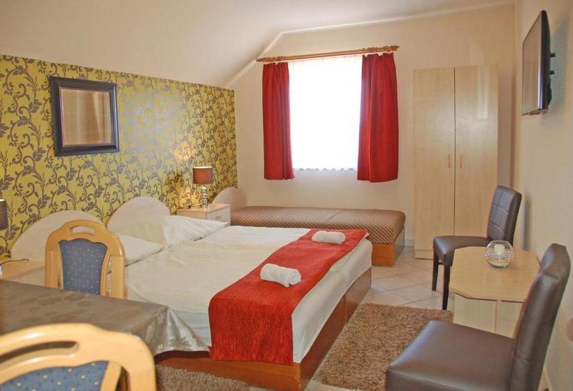 호텔 Brigitte Guesthouse & Apartement