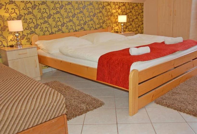 호텔 Brigitte Guesthouse & Apartement