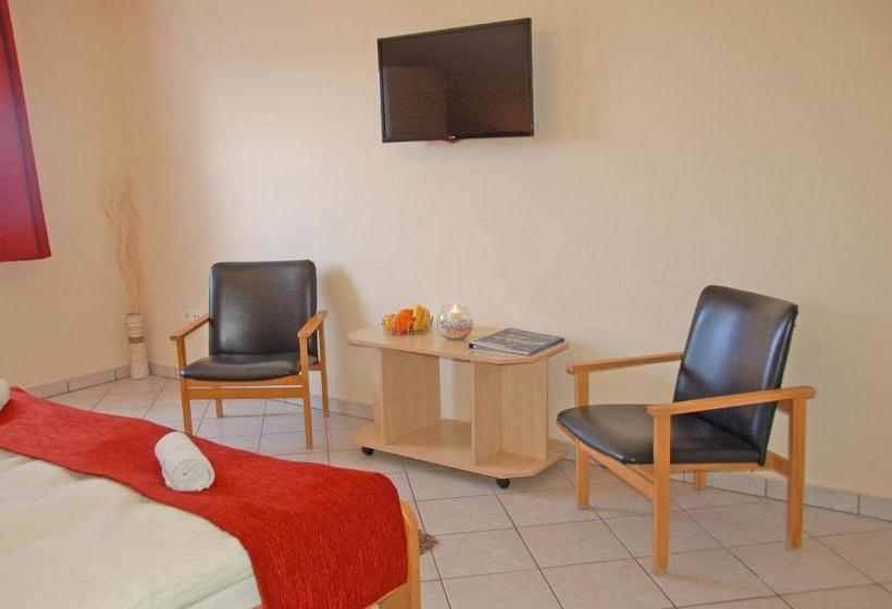 호텔 Brigitte Guesthouse & Apartement