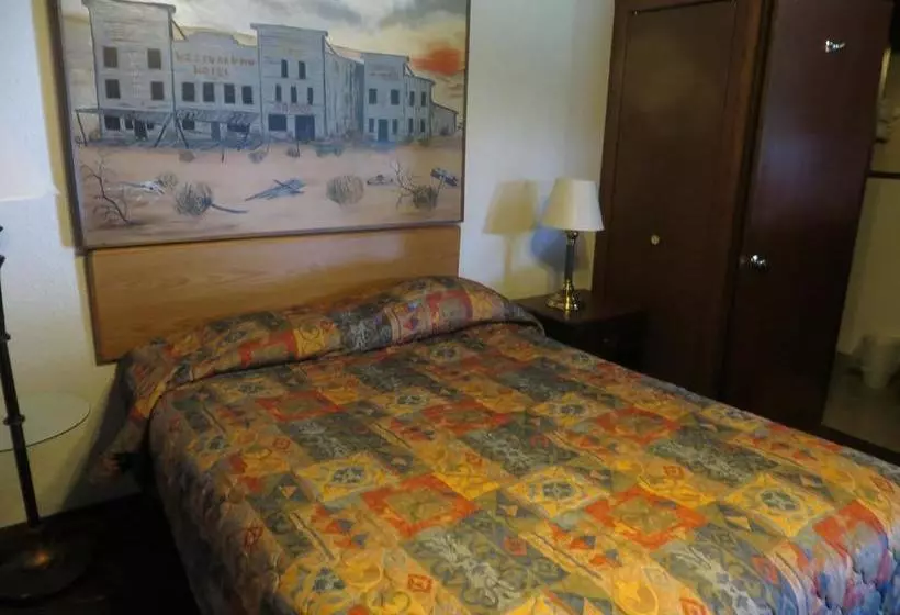 هتل Budget Inn Express Grand Forks