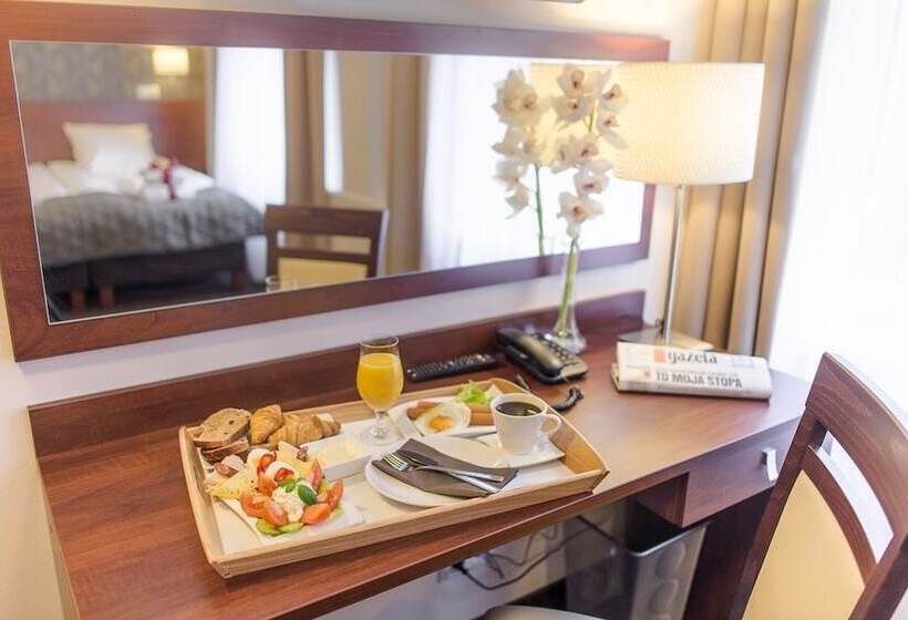 هتل City Center Rooms Piotrkowska 91