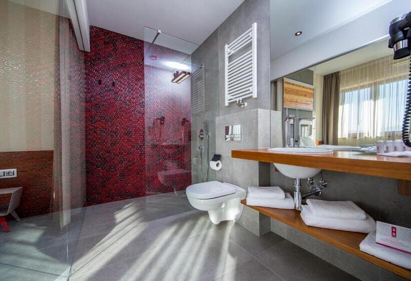 هتل Kopieniec Fizjo  Med & Spa