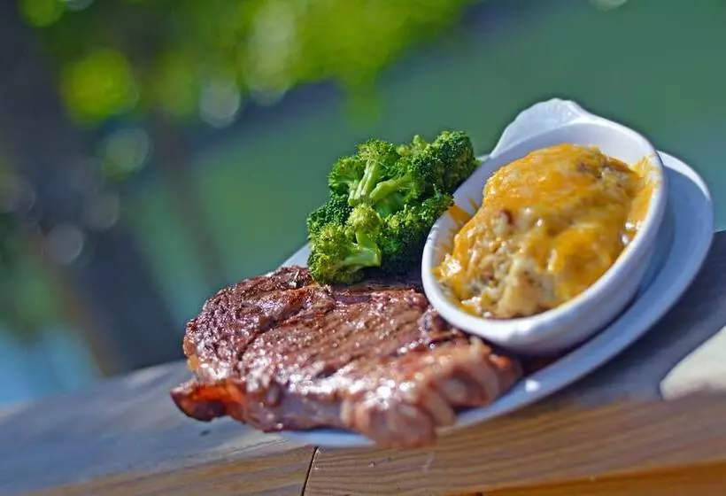 Hotelli Skyline Lodge