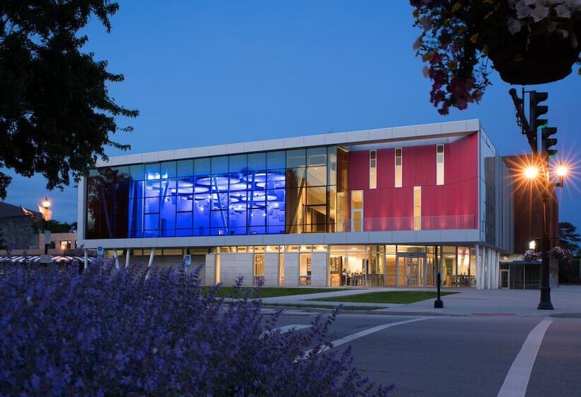 The Hotel At Oberlin