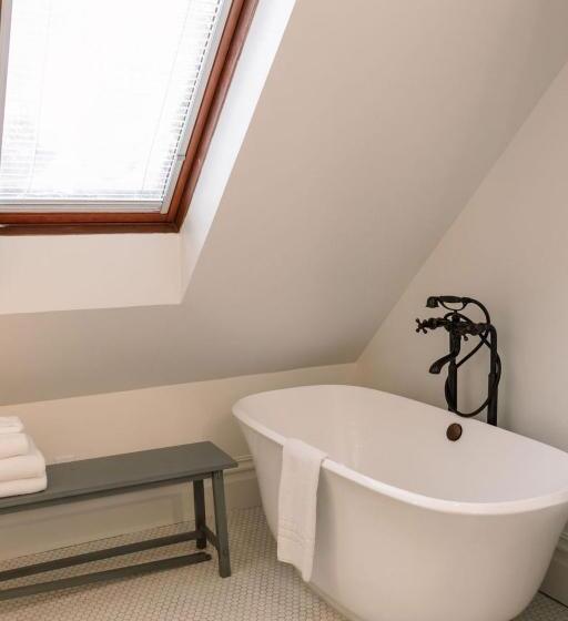 בית מלון כפרי The Grape Leaf Inn