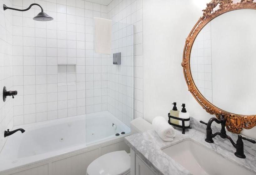 בית מלון כפרי The Grape Leaf Inn