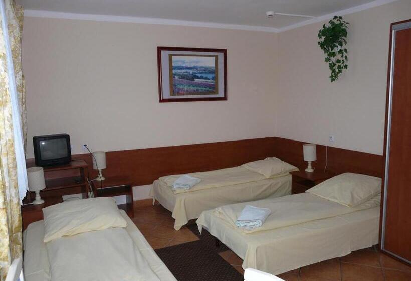 فندق Turystyczny