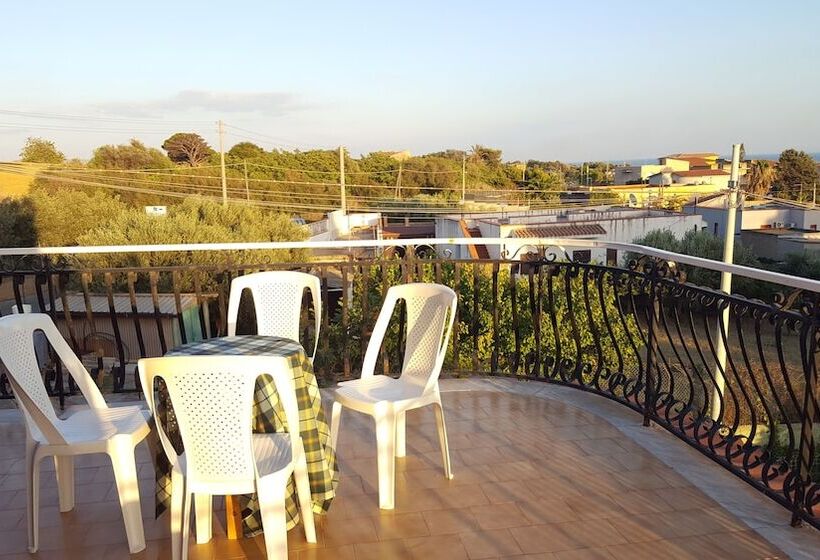 ペンション Guesthouse Villa Kaos