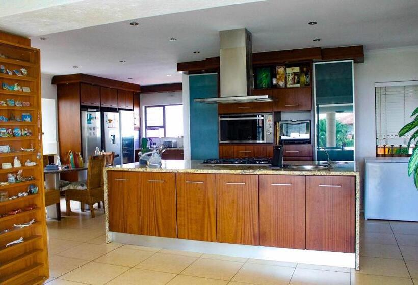 بنسيون La Dolce Vita Umhlanga Guesthouse