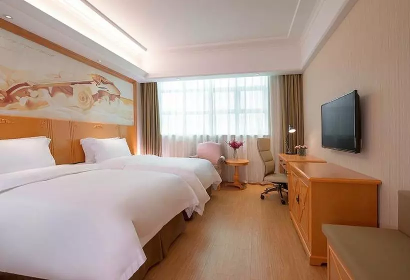 Vienna Hotel Shenzhen Xiashuijing Subway Station