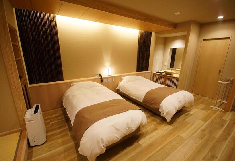 هتل 京ごはんと露天風呂の宿 ゆのはな 月や