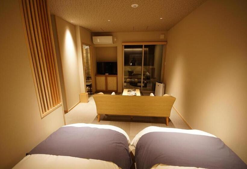 هتل 京ごはんと露天風呂の宿 ゆのはな 月や