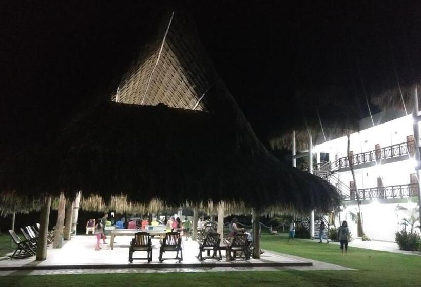 هتل Los Tambos Del Caribe Beach