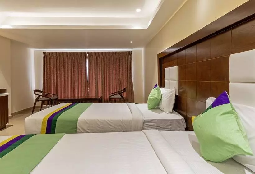 ホテル Treebo Suvarna Comforts