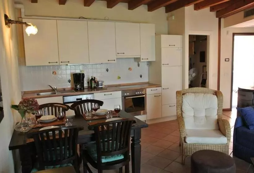Lugana Resort & Sporting Club   Sermana Village