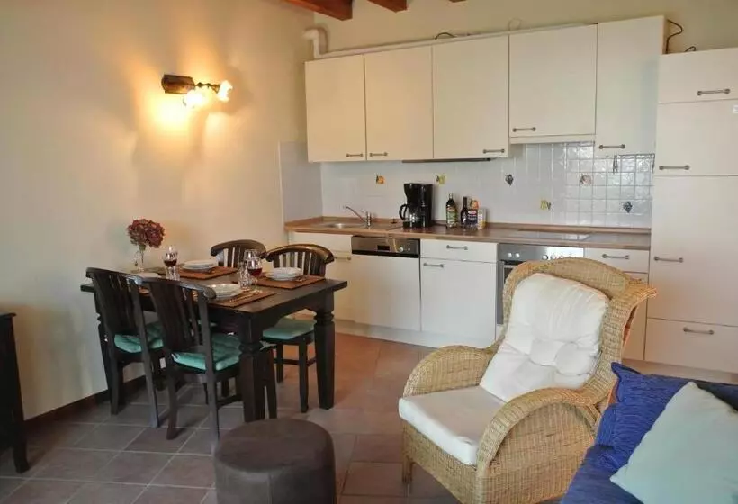 Lugana Resort & Sporting Club   Sermana Village
