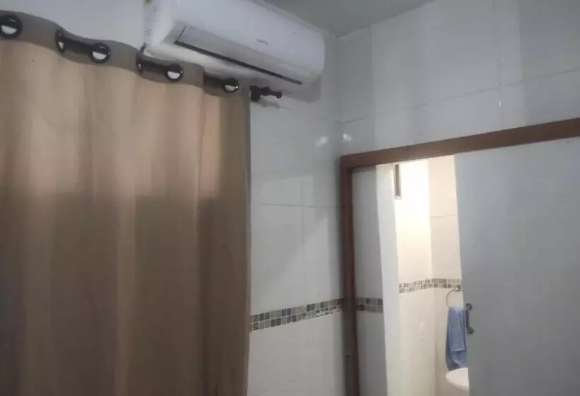 ペンション Casa De Hóspedes Nos Carianos Perto Do Aeroporto