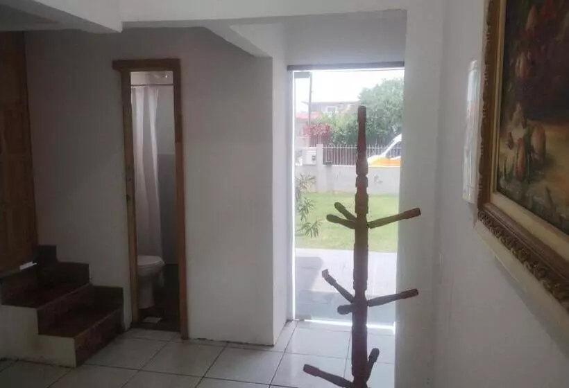 ペンション Casa De Hóspedes Nos Carianos Perto Do Aeroporto