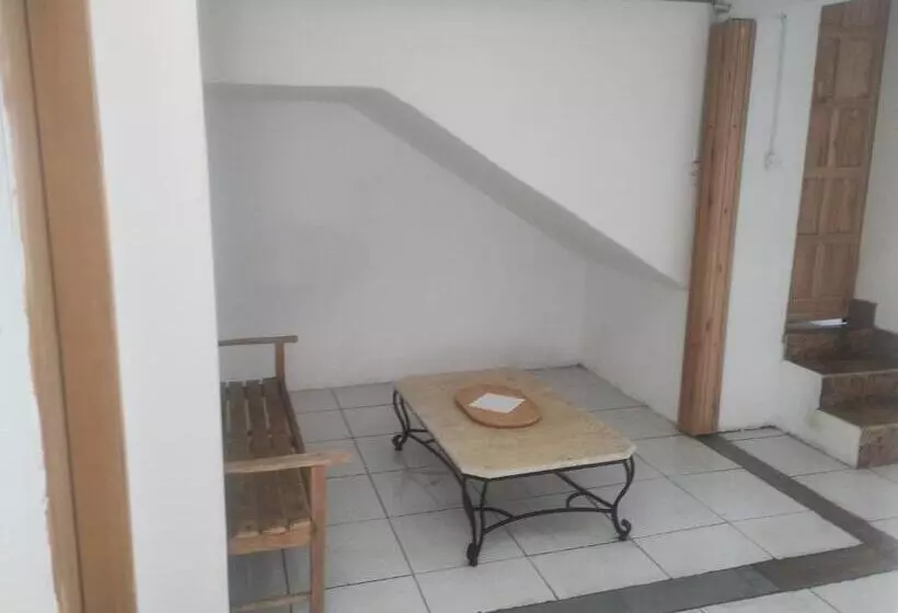 ペンション Casa De Hóspedes Nos Carianos Perto Do Aeroporto