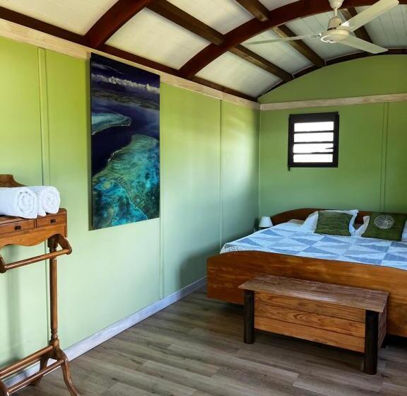 پانسیون Cheratof