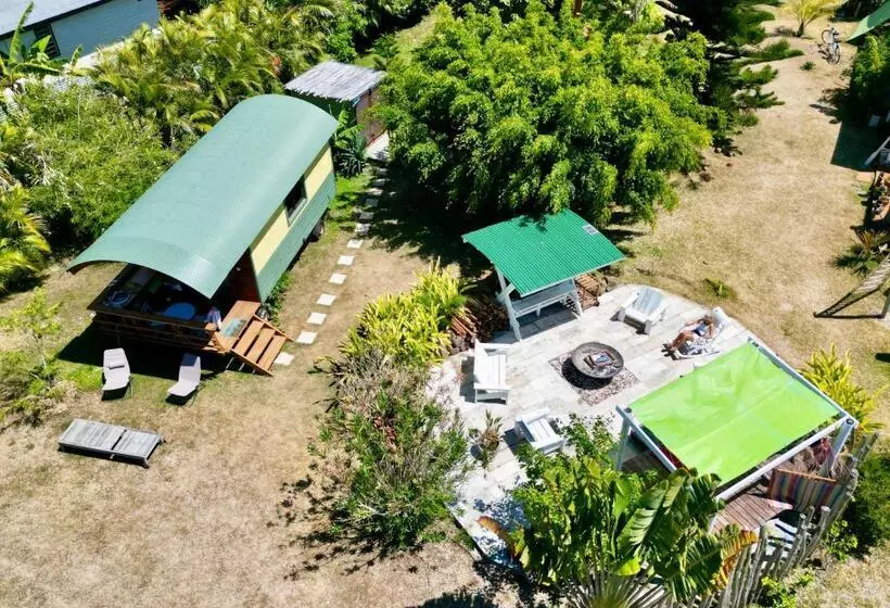 پانسیون Cheratof