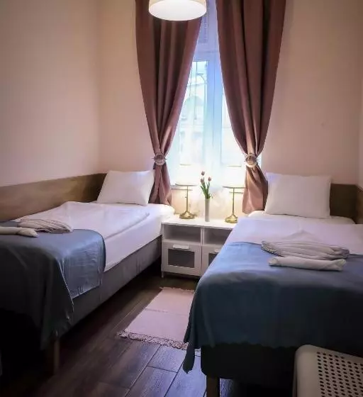پانسیون East Station Comfort Plus