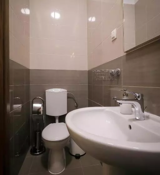 پانسیون East Station Comfort Plus