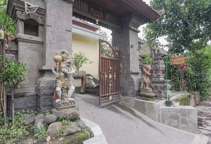 ペンション Giri Krisna Guest House
