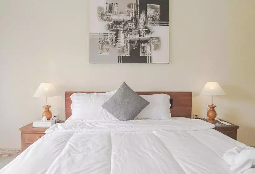 ペンション Giri Krisna Guest House