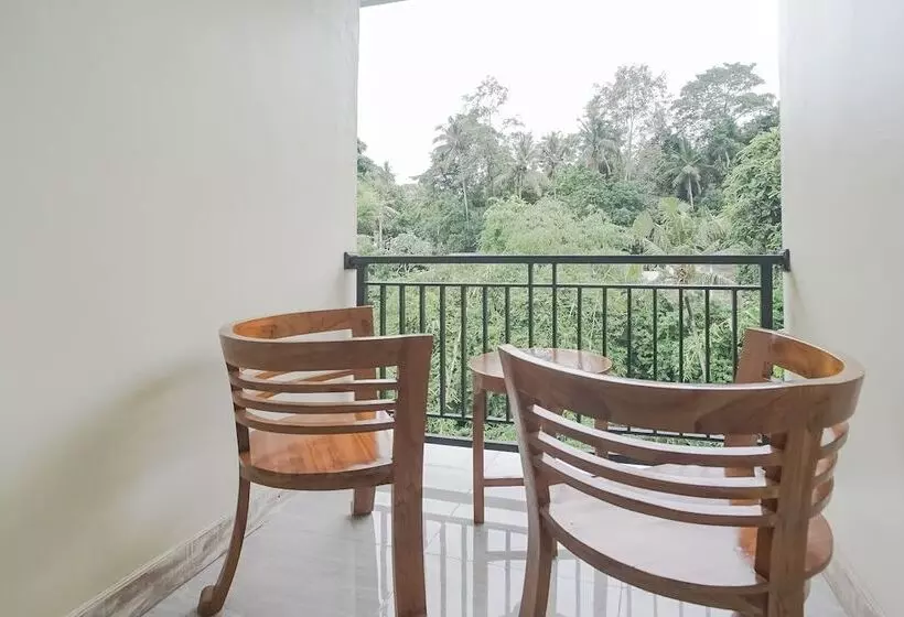 ペンション Giri Krisna Guest House