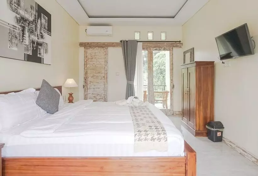 ペンション Giri Krisna Guest House